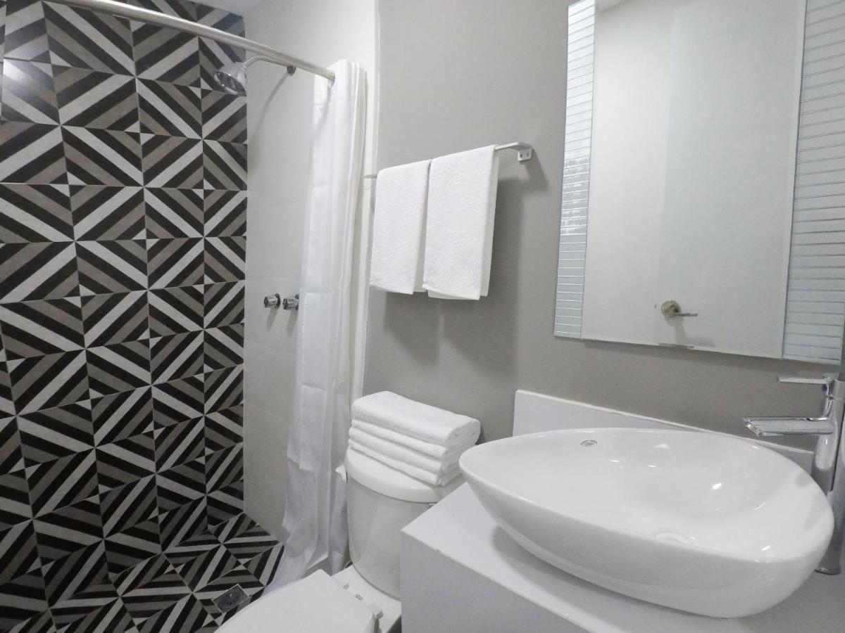 Casa Moderna Equipada Como En Pequeno Hotel Hab 4 Монтерей Екстериор снимка